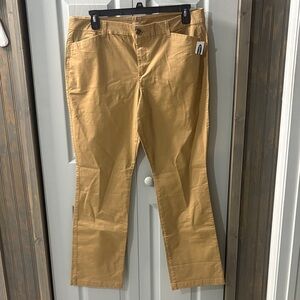 NWT Old Navy Boot cut Chinos in Mustard Yellow Size 16 31” inseam